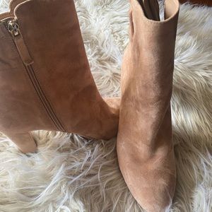 White House|Black Market Beige Boots. Size 8